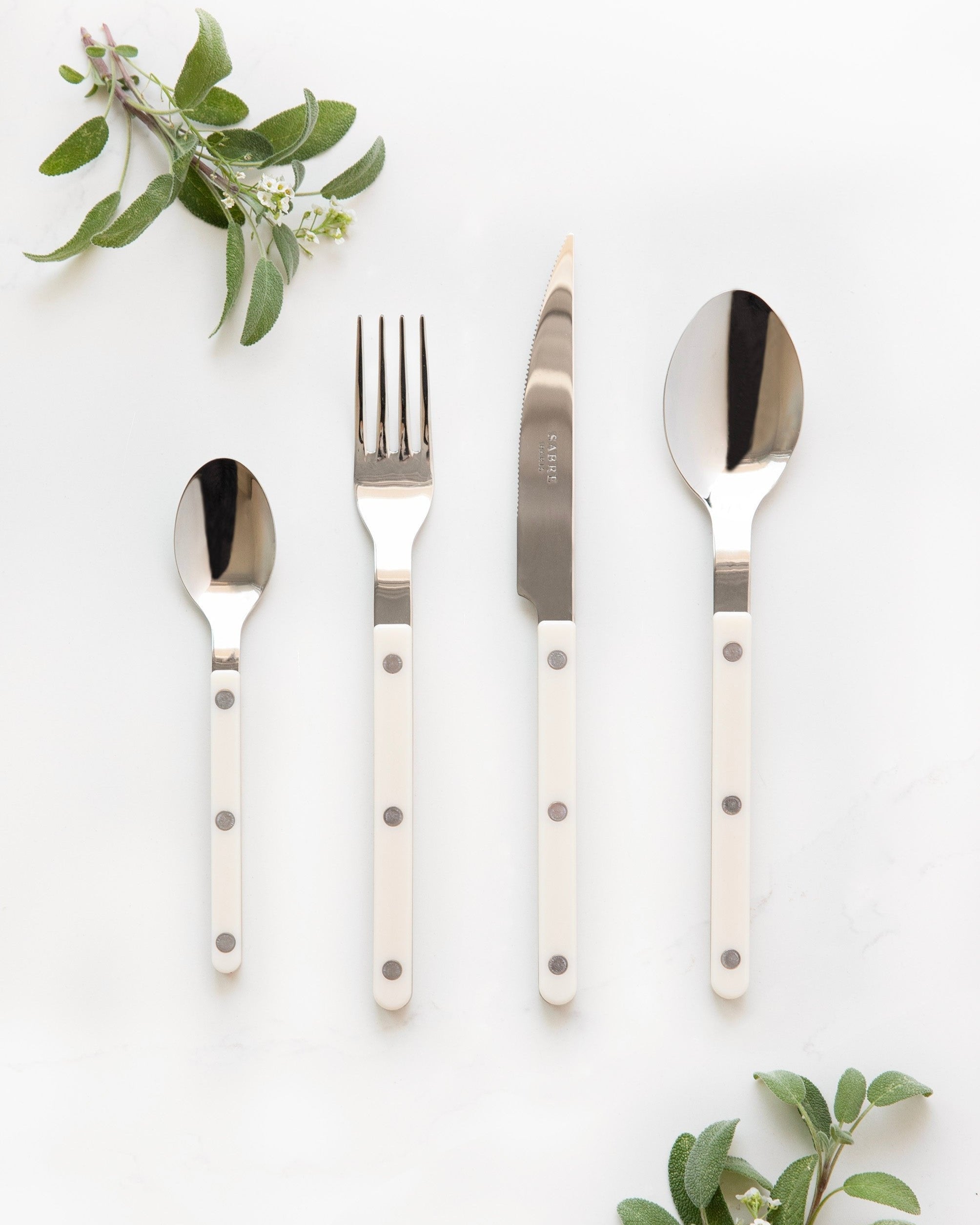 Sabre Paris Bistrot Ivory Cutlery set 4 piece 